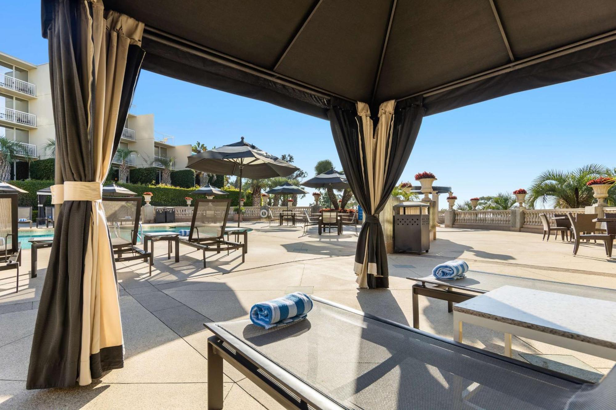 Hilton La Jolla Torrey Pines Hotel San Diego Exterior photo