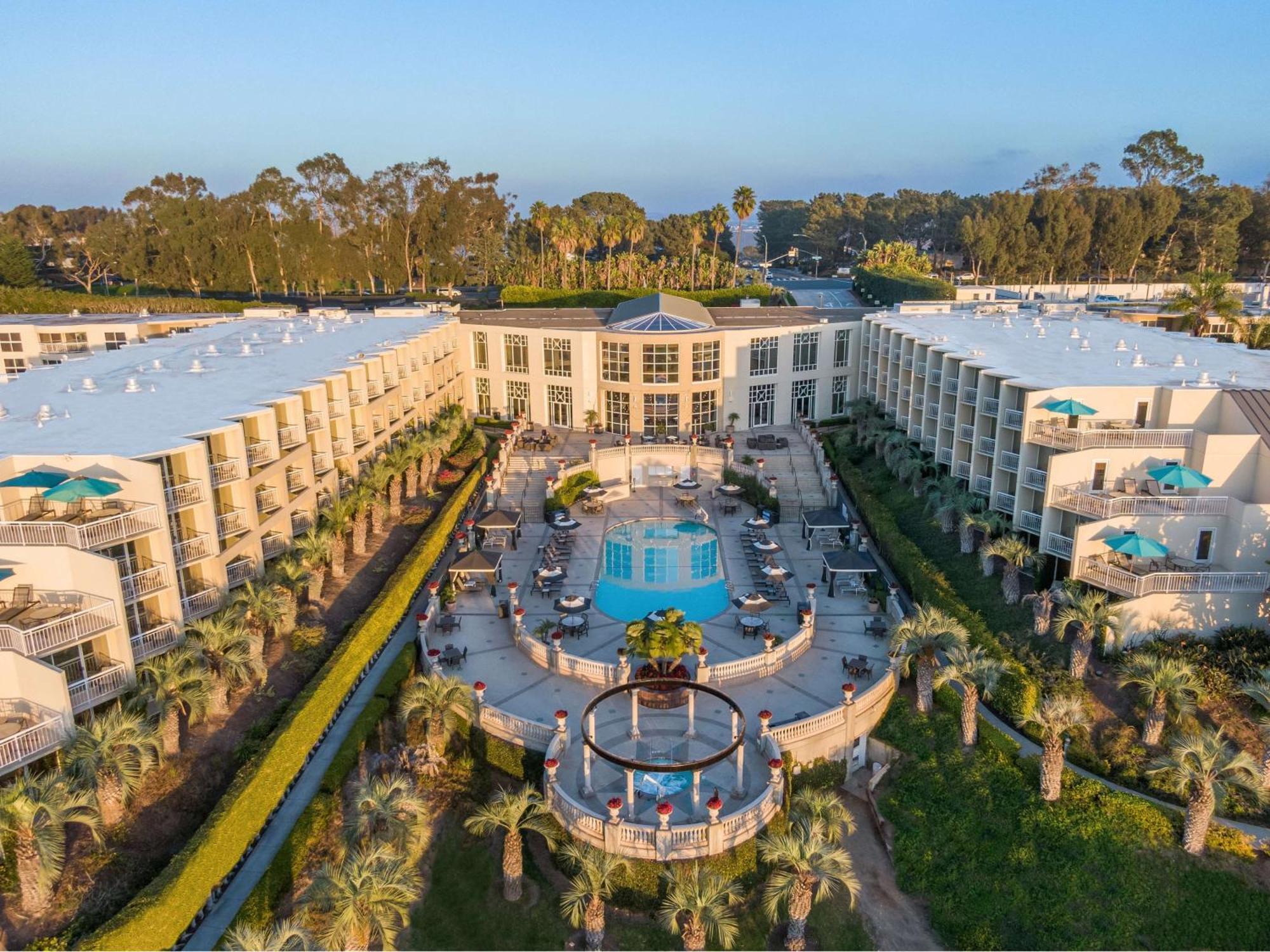 Hilton La Jolla Torrey Pines Hotel San Diego Exterior photo