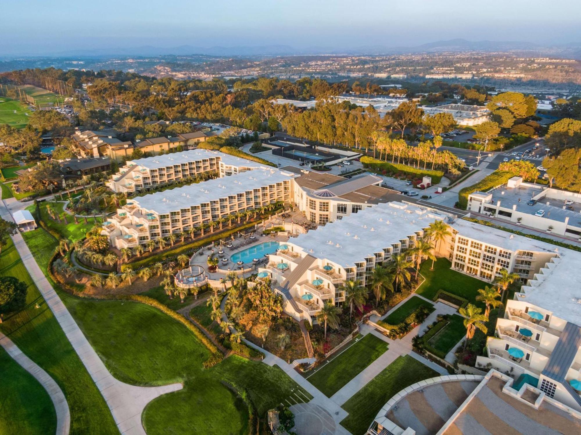 Hilton La Jolla Torrey Pines Hotel San Diego Exterior photo